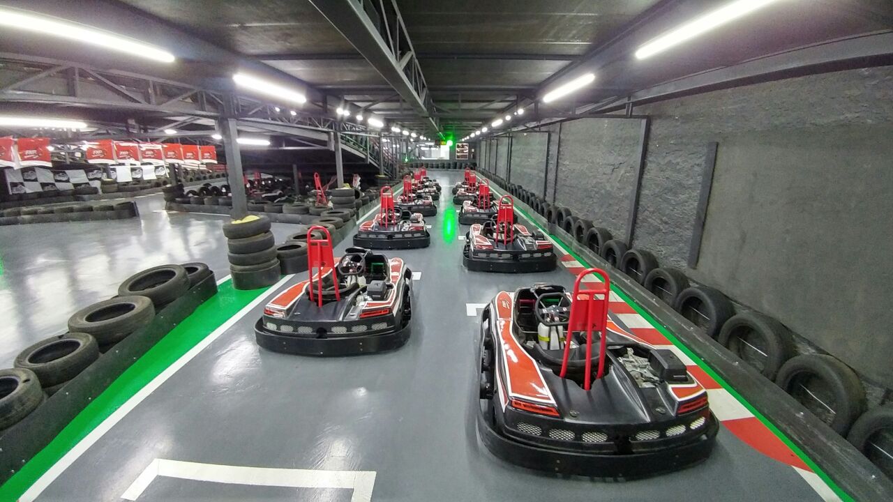 Simulador de corrida – Foto de Fast Lap Kart Indoor, Curitiba - Tripadvisor